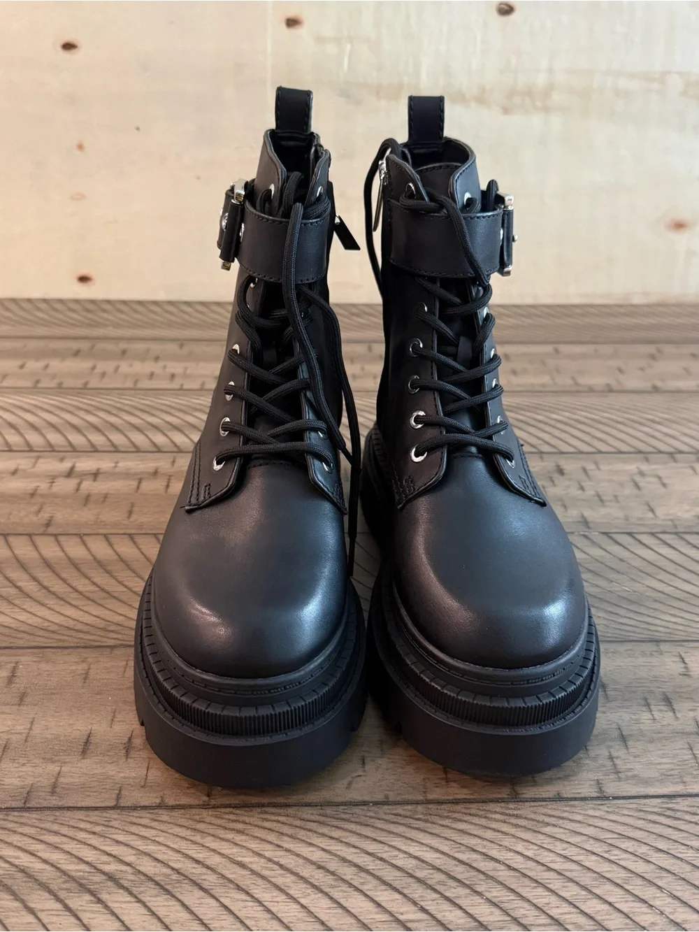 NWT Michael Kors Colby Black Lug Sole Lace Up Boots Sz 8.5